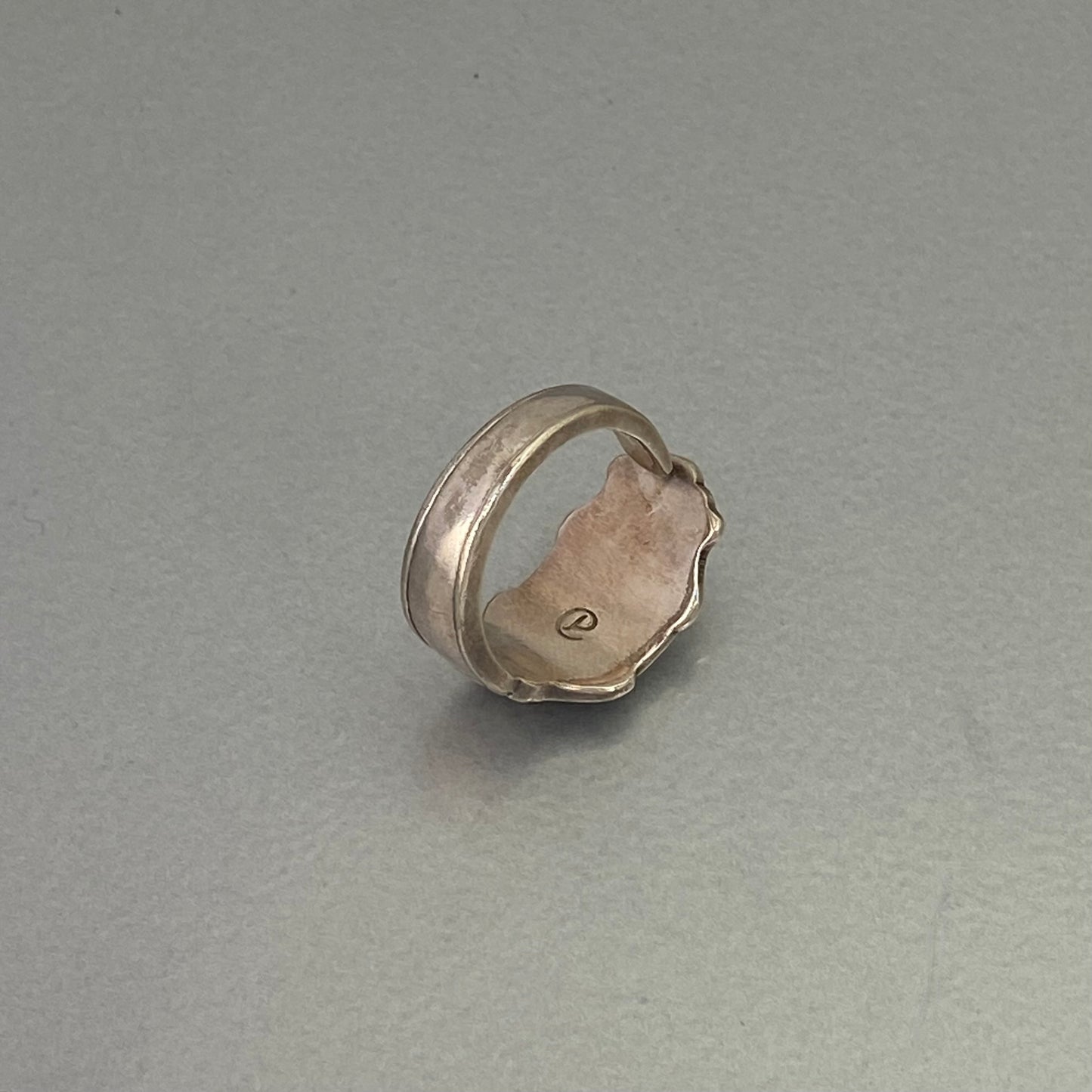 Initial ring E art-deco