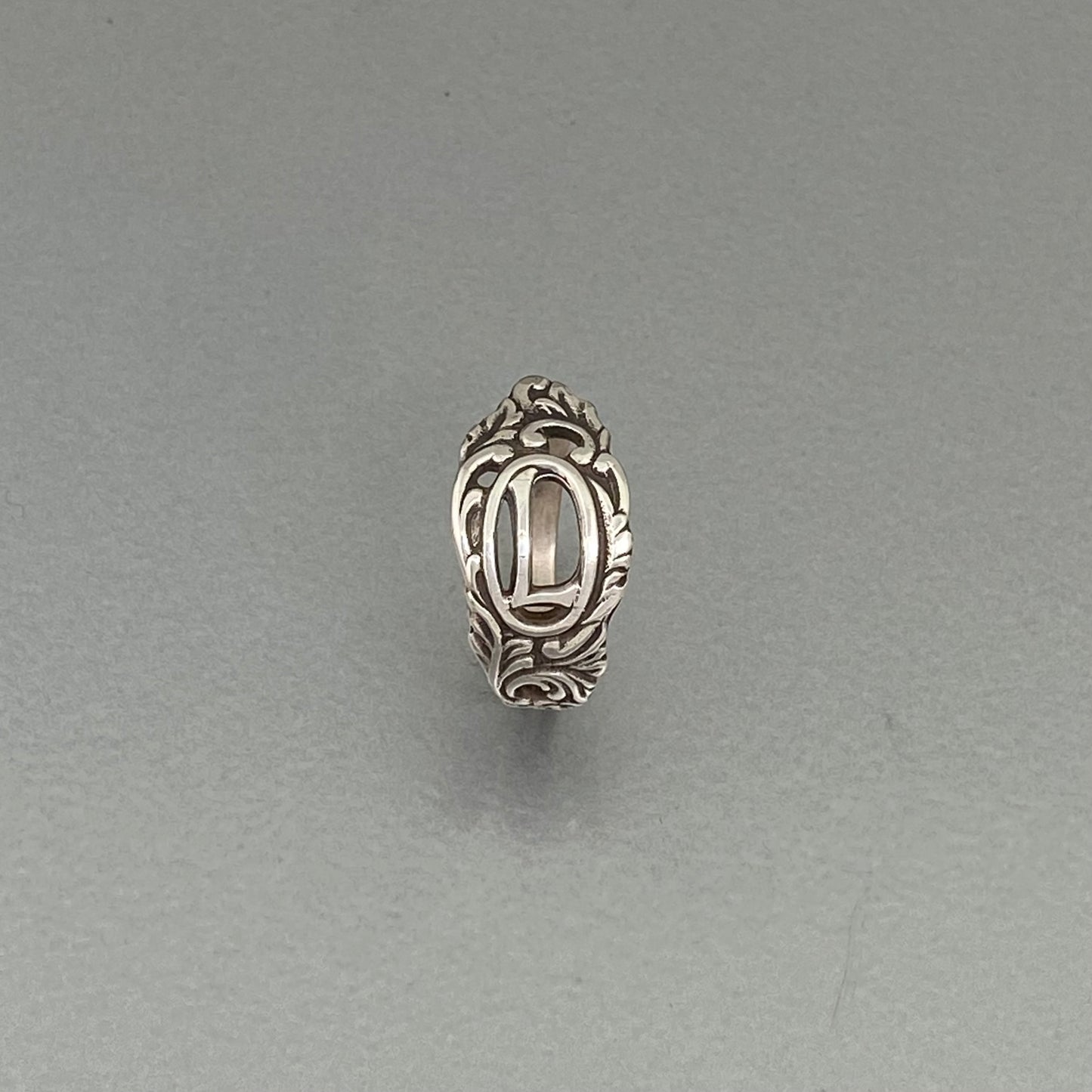 Initial ring L open