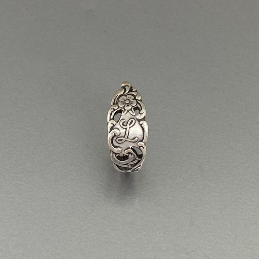 Initial ring L Flower