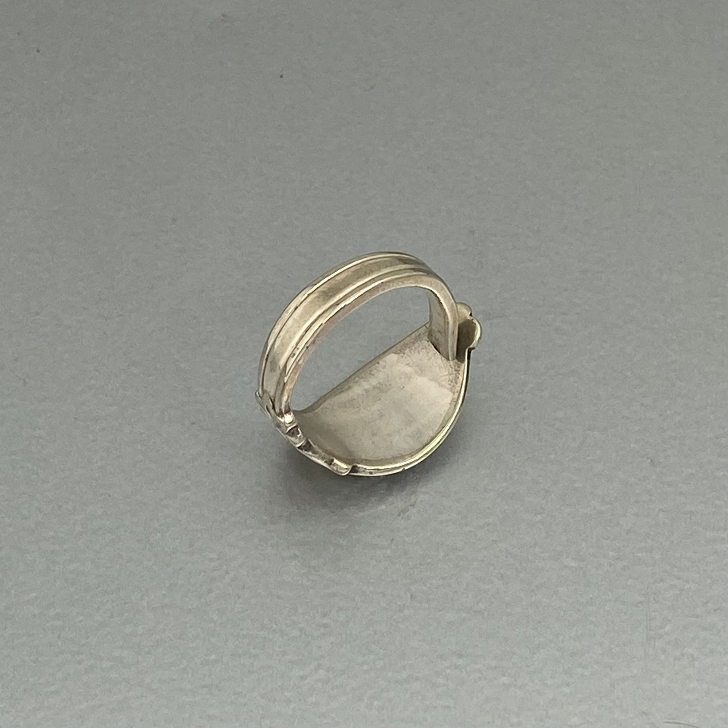 Initial ring T oval