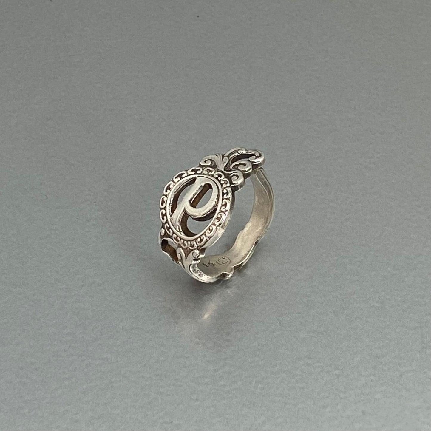 Initial ring P round