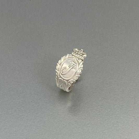 Initial ring J crown