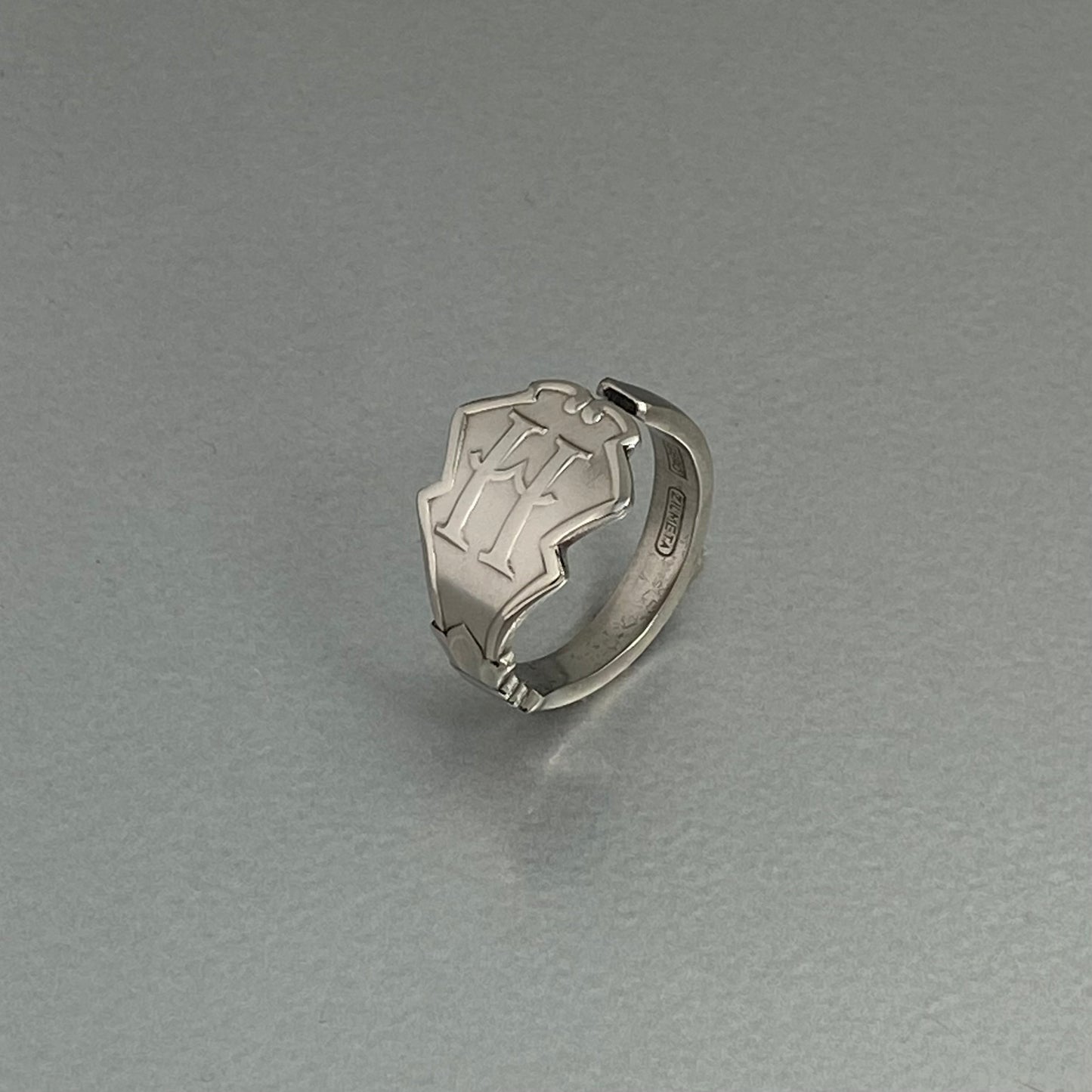 Initial ring H